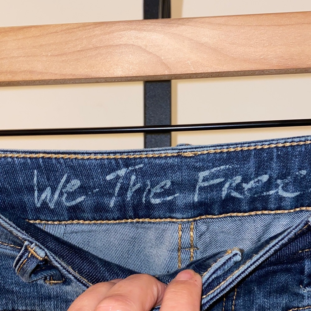 We The Free Dream Lover Flare Bellbottom Jeans Size 24 - Picture 5 of 16